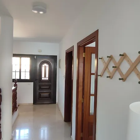 Villa Cruces Alajero