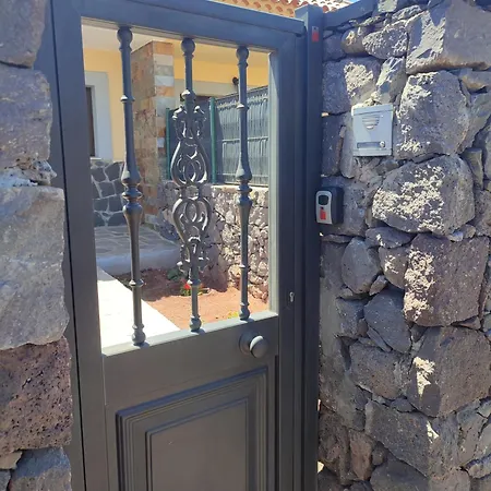 Cruces Villa Alajero
